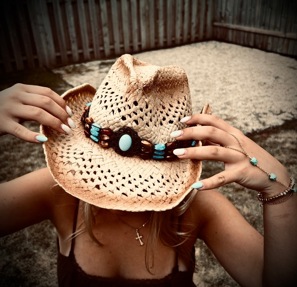The Elizabeth Handchain