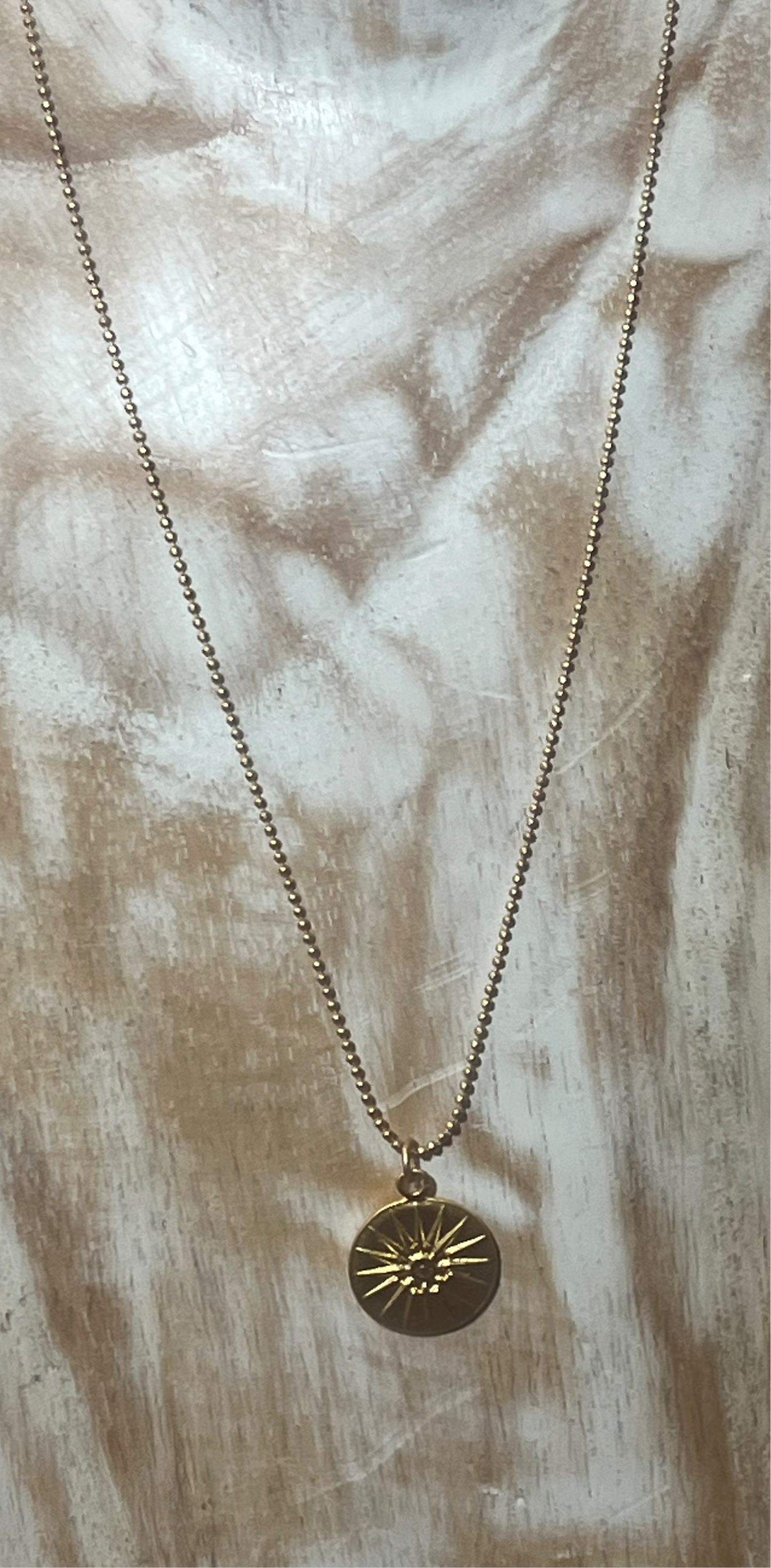 The Aivlene Necklace