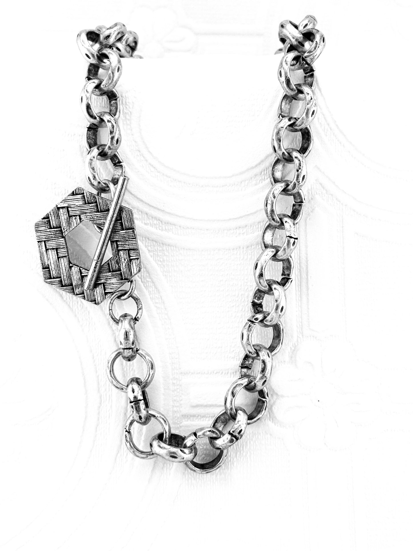 The Elizabeth Necklace