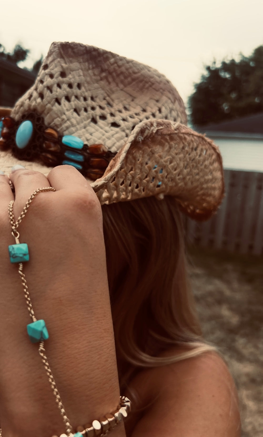 The Elizabeth Handchain