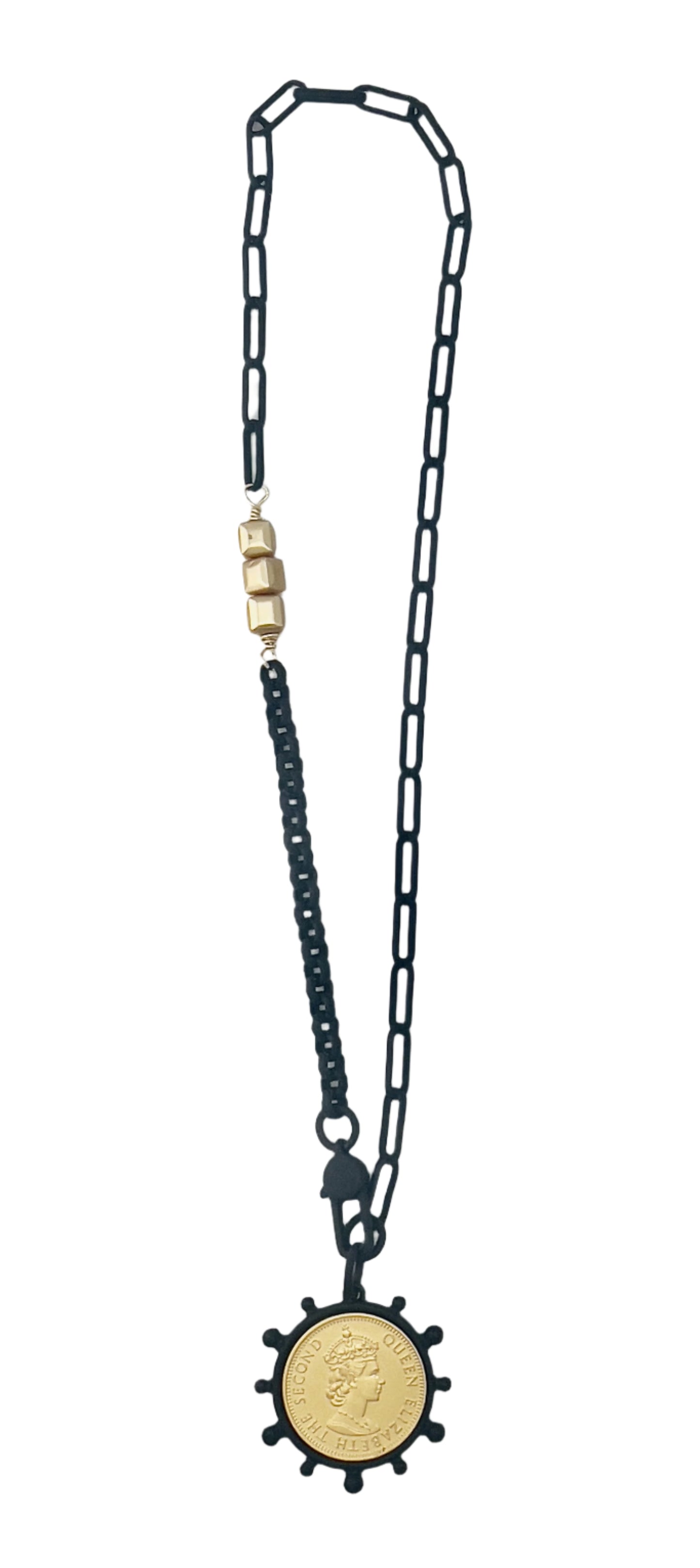 The Betsy Necklace