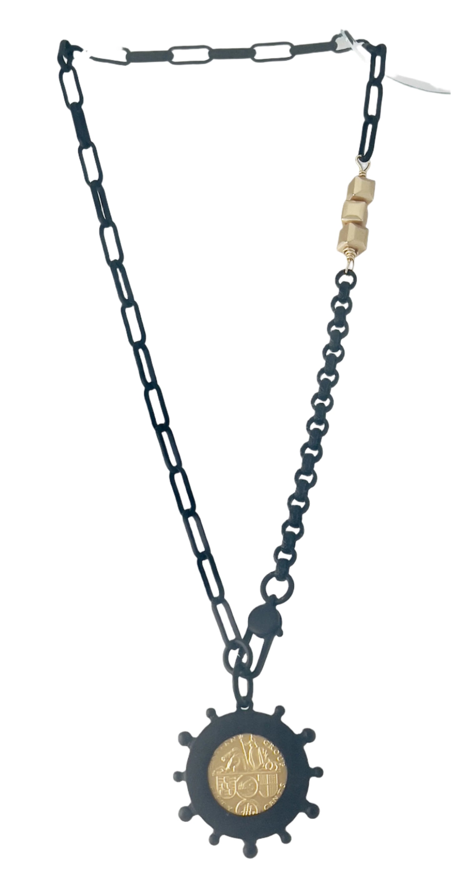 The Betsy Necklace