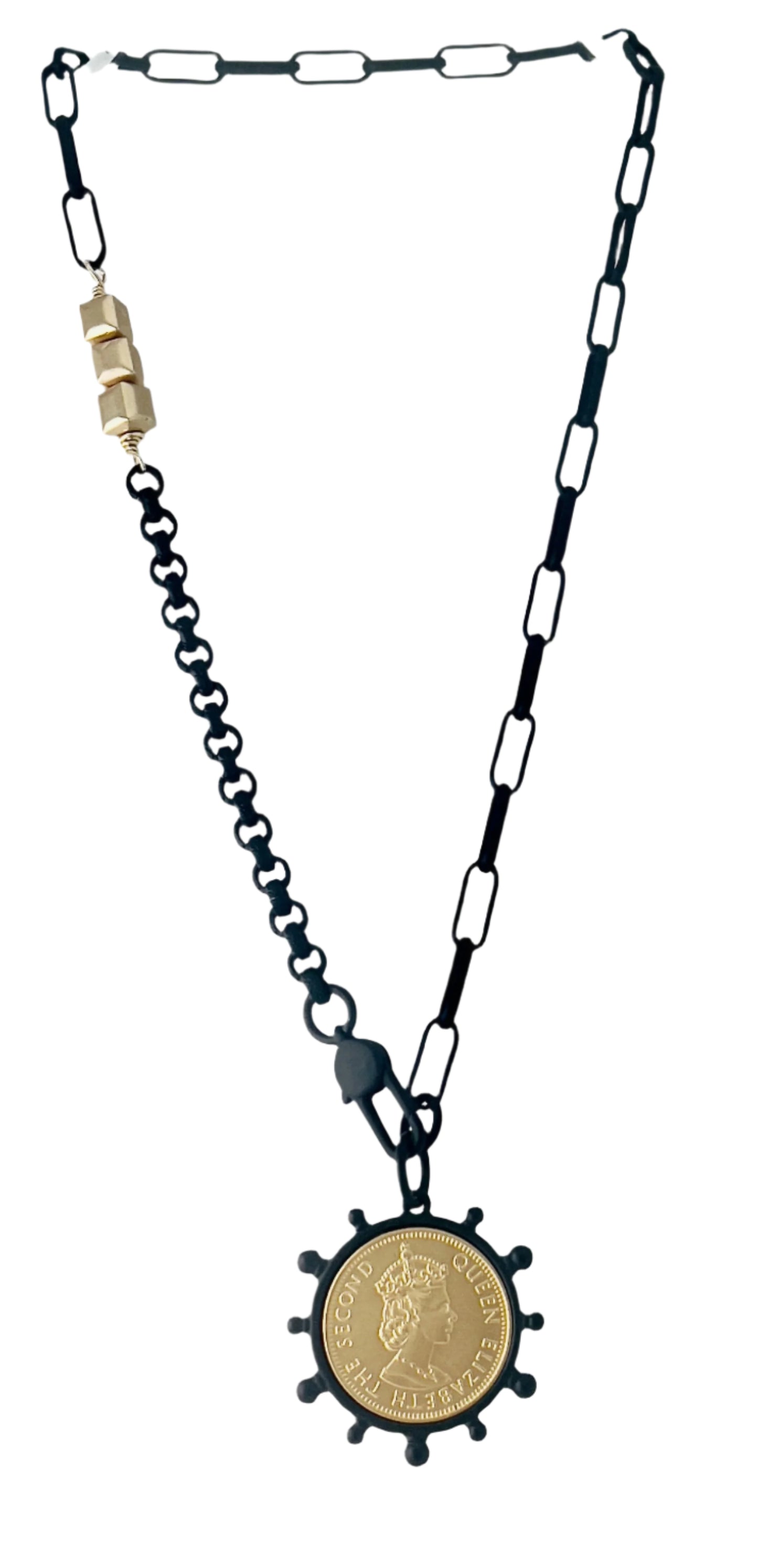 The Betsy Necklace