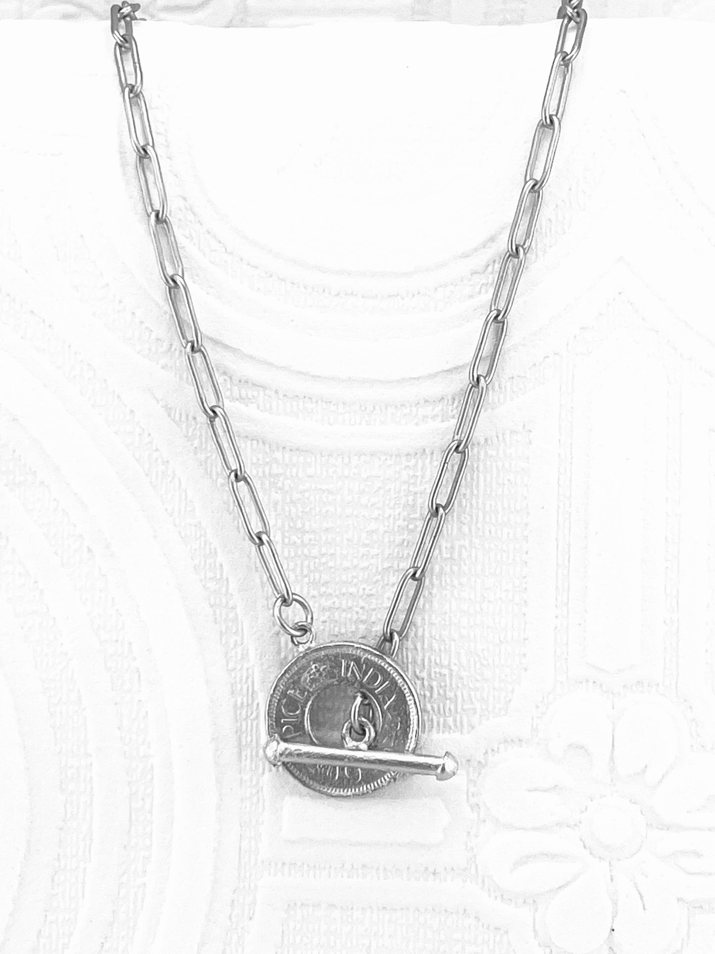 The Sarah Necklace